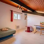 Maison Caupos * ביסקארוס