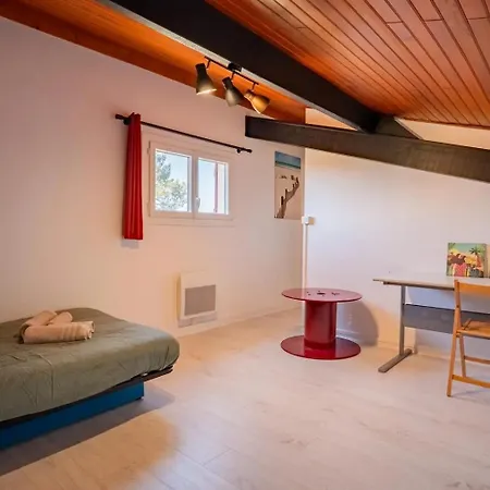 Maison Caupos * ビスカロッス