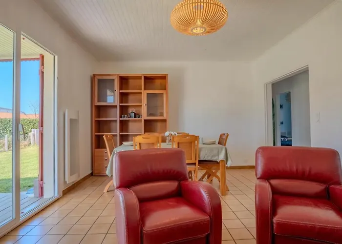 Maison Caupos בית נופש ביסקארוס