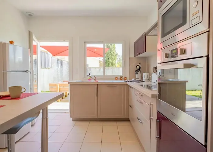 Maison Caupos ביסקארוס